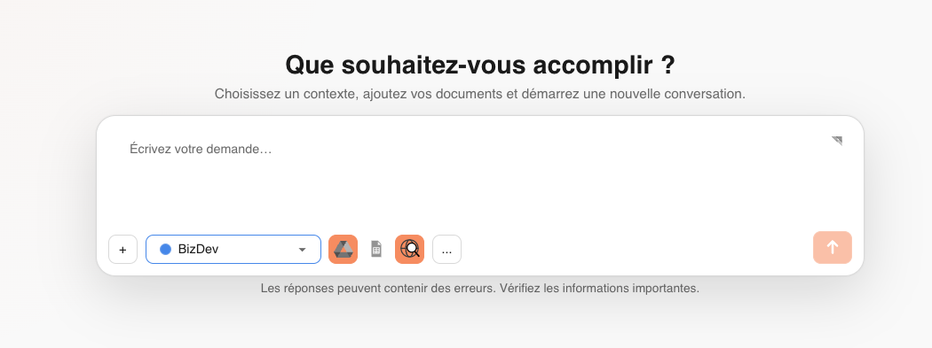 Zone de prompt Witkeep : sélection du contexte métier, outils connectés et options.